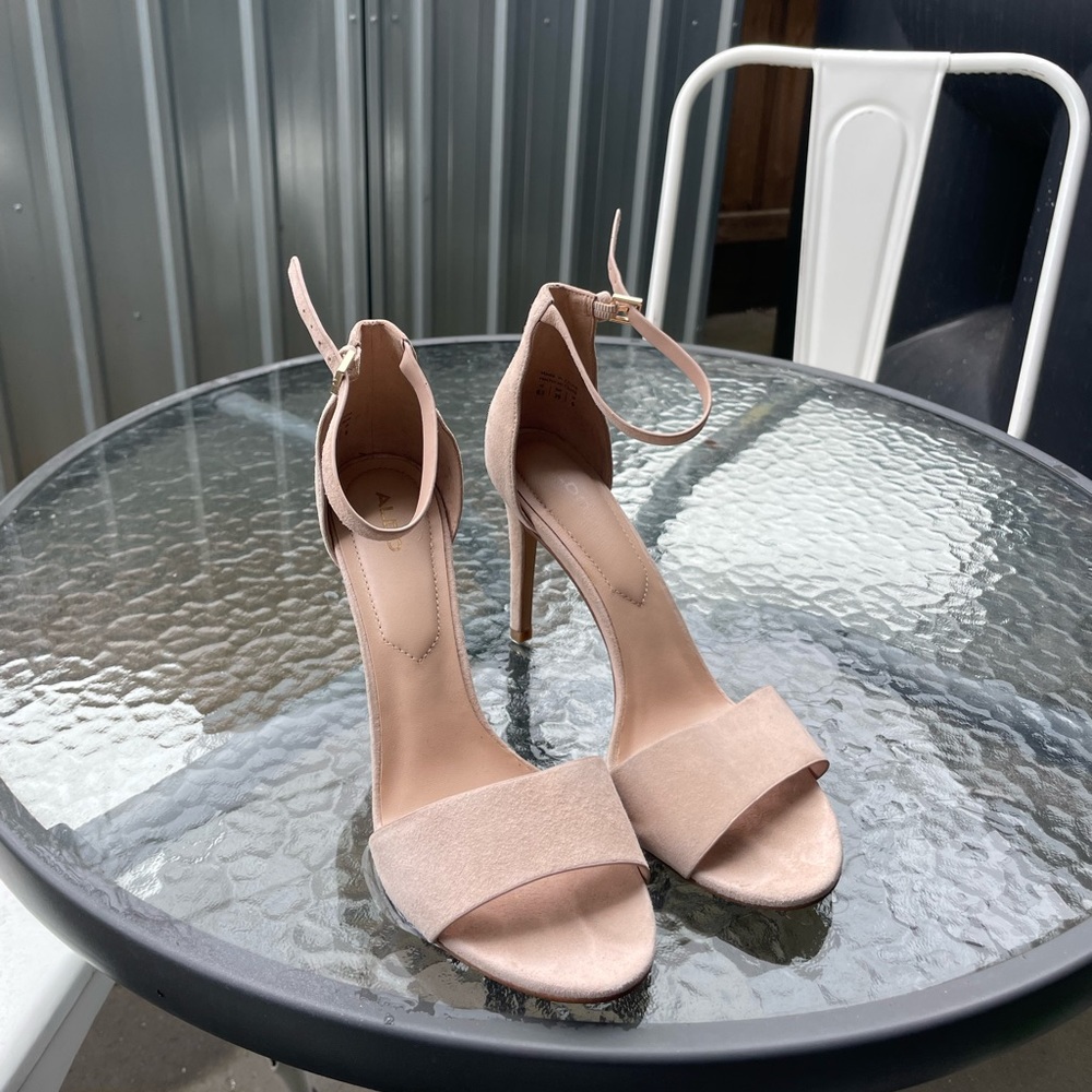 Aldo nude strappy heels - Picture 1 of 2